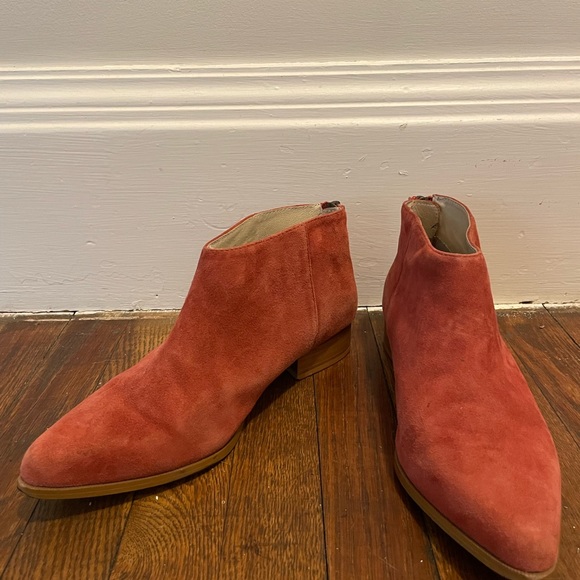 Intentionally Blank red suede booties - Picture 2 of 3